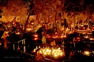 Luminațiile, sărbătoarea pomenirii morților în Maramureș